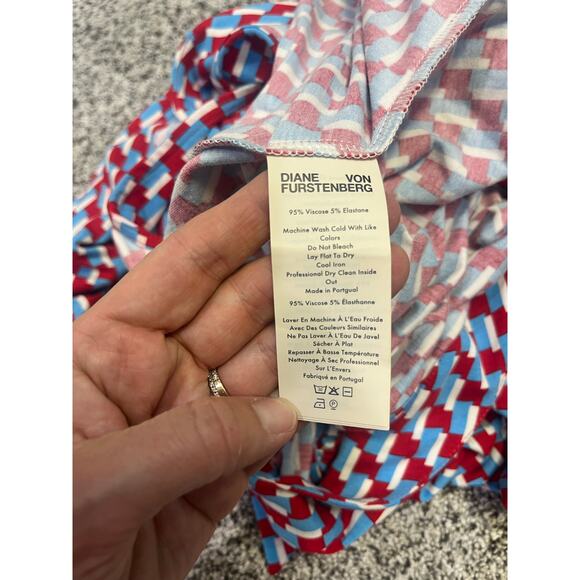 Diane von Furstenberg Maxi Wrap Dress Red/Blue Geometric Print Size‎ S Viscose - Picture 11 of 14